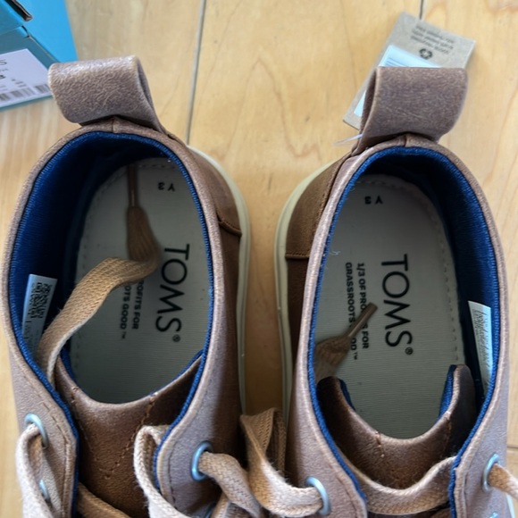 NWT nib Toms brown shoes boots boys size 3 botas cupsole - Picture 4 of 8